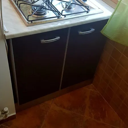Garsoniera , Strada Perlei Διαμέρισμα